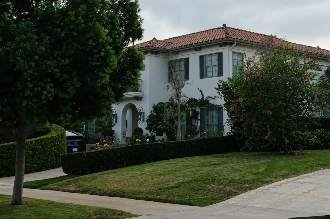 celebrity mansion exterior