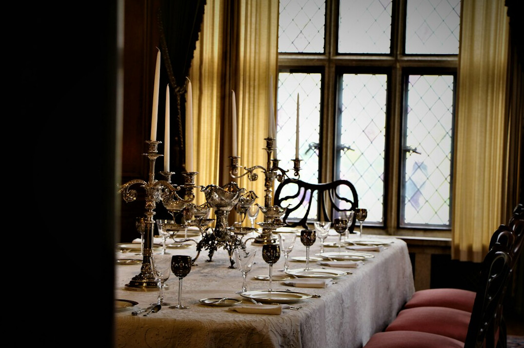 classic elegant dining room